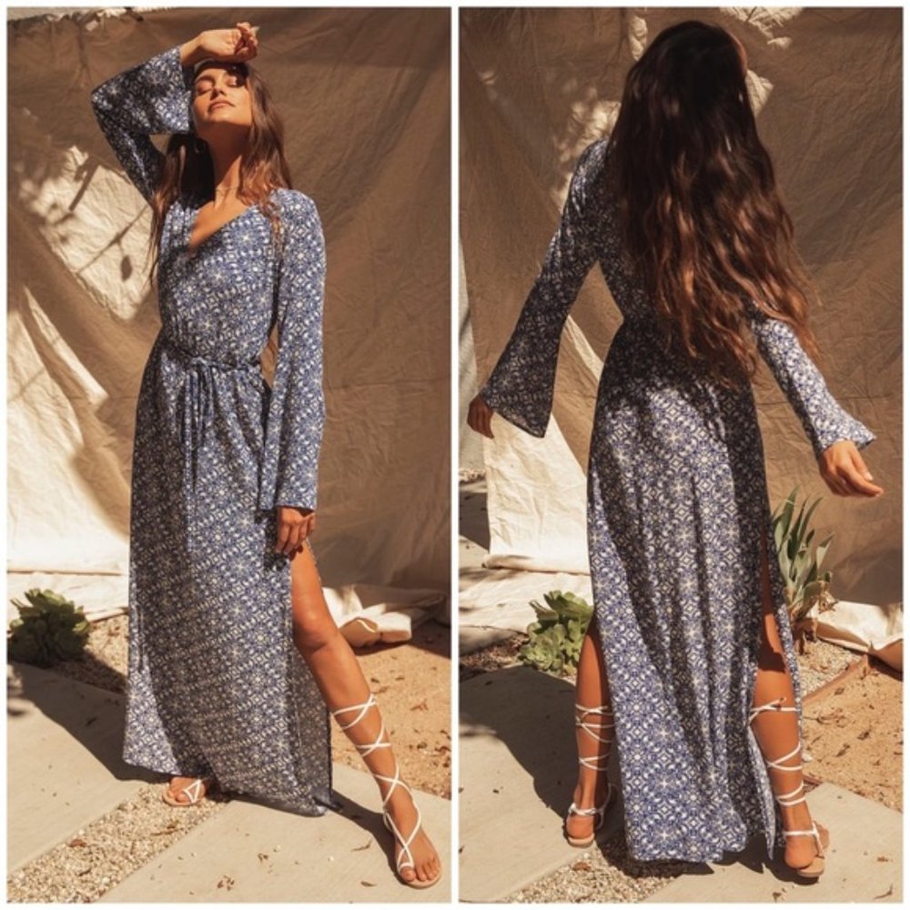 Lulu’s Mandala Daydream Blue Print Maxi Dress sz M